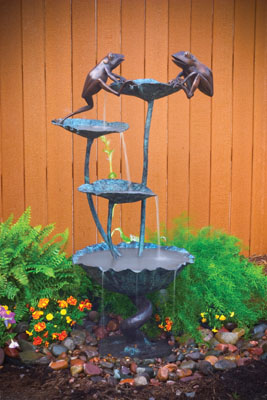 BRASS (Premium):  Two Frogs on Lotus Fountain